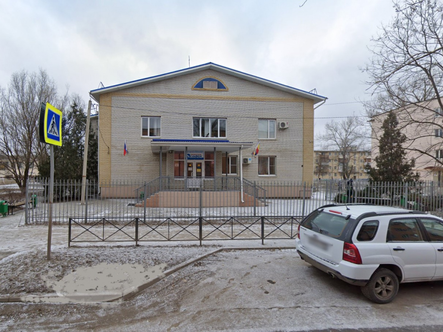 Новочеркасский депутат помог местному бассейну Новочеркасский депутат помог местному бассейну