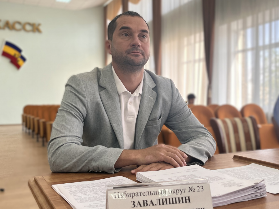 Депутат по избирательному округу №23 помогает решать вопросы освещения улиц