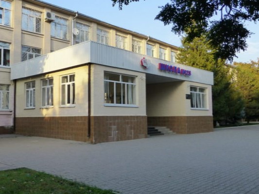Новочеркасская школа получила необходимую помощь от депутатов Новочеркасская школа получила необходимую помощь от депутатов