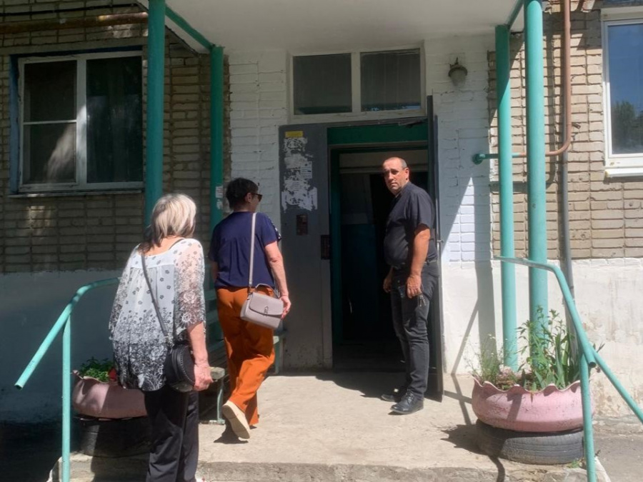 Городская комиссия обследовала будущее жильё для сирот