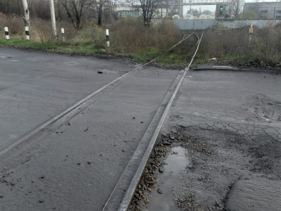 В Новочеркасске привлекут к ответственности собственников железнодорожных переездов В Новочеркасске привлекут к ответственности собственников железнодорожных переездов